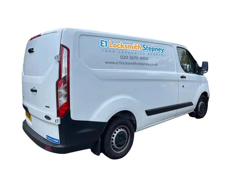 E1 Locksmith Stepney van